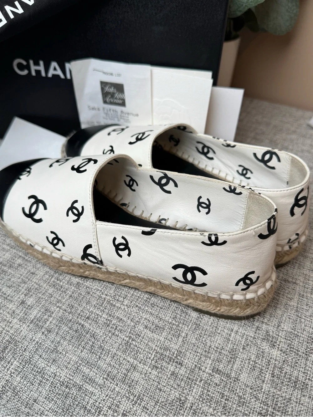 Chanel 22S Espadrilles Style: G38628 Y55871 K4264 Size: EU 36